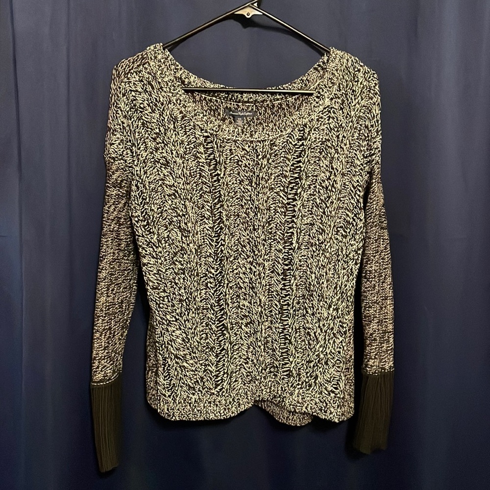 American Eagle Sweater